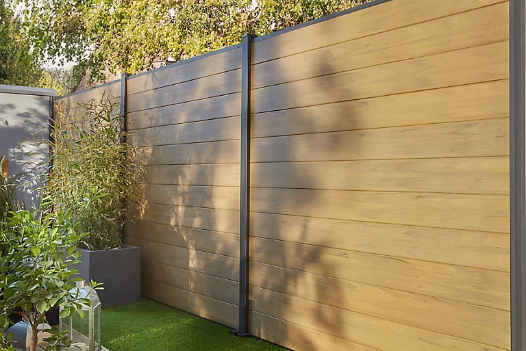 Castorama Lame De Clôture Composite Neva Chêne Doré (lot De 3 Lames) 3 Castorama Lame De Clôture Composite Neva Chêne Doré (lot De 3 Lames)